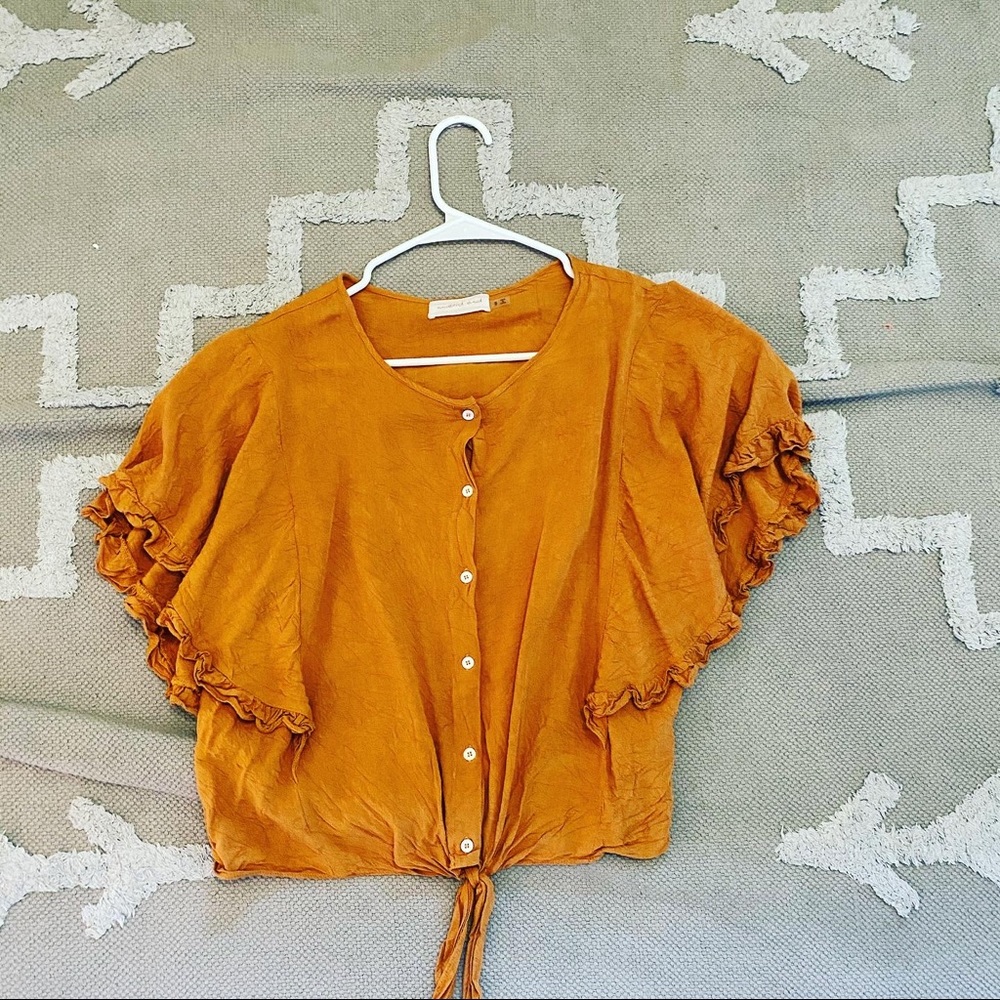 Mustard yellow t shirt blouse